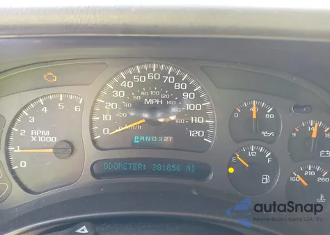 2004 Chevrolet Tahoe Ls z USA, uszkodzony, nr VIN 1GNEC13V54R268822